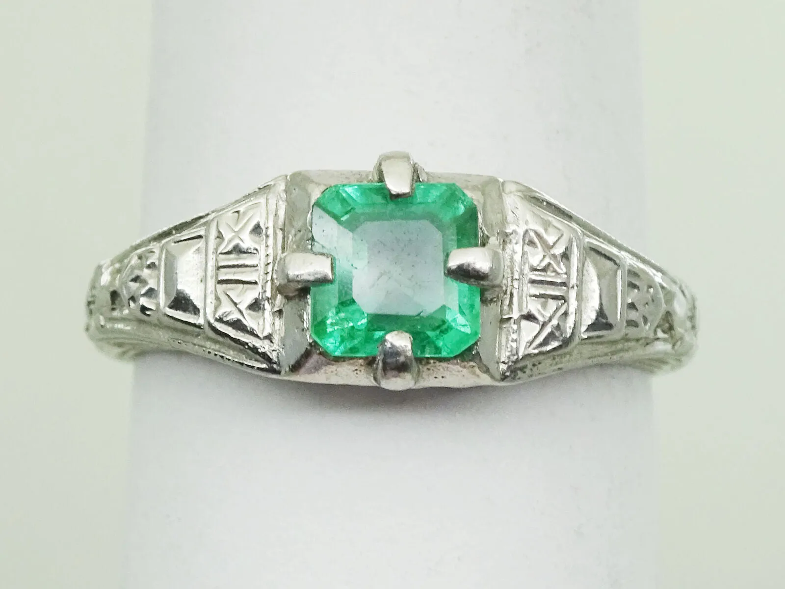 0.55ct Natural Emerald Platinum Filigree Ring Size 6.25