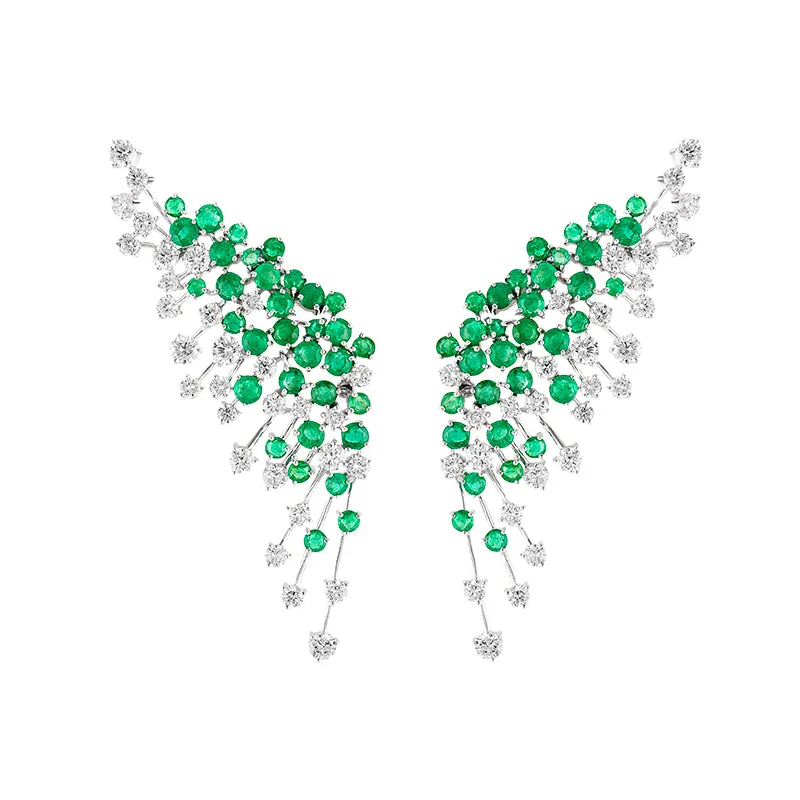 18k Luminus White Gold Earring With 2.65 Cts Vs-Gh Diamonds  And Emerald