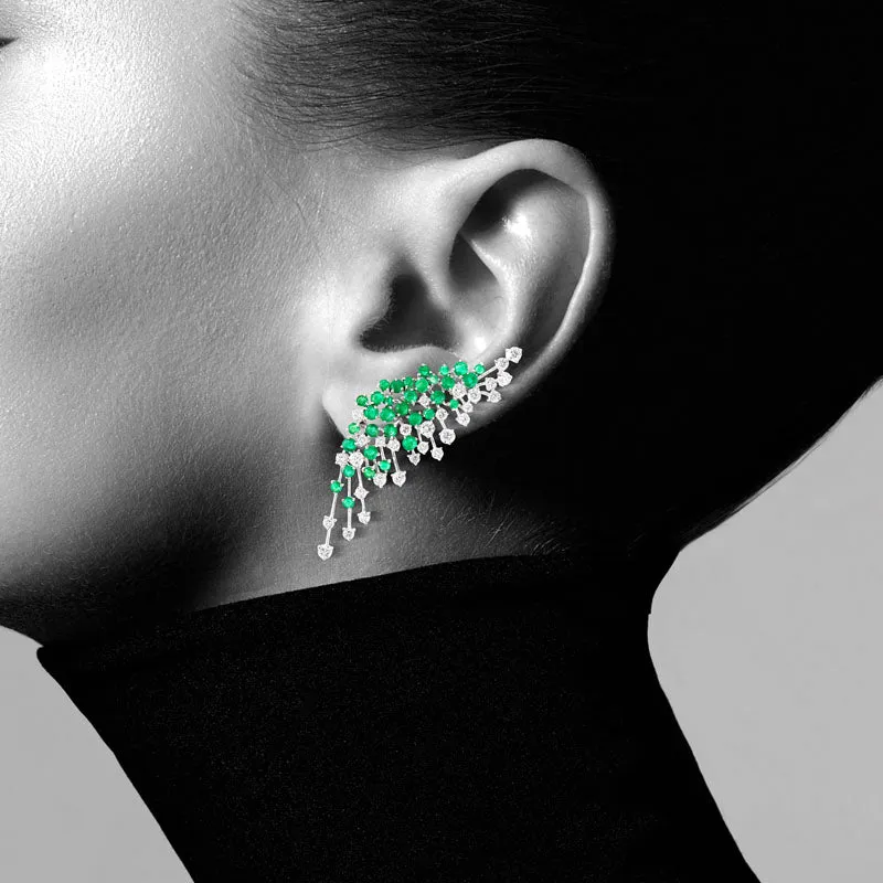 18k Luminus White Gold Earring With 2.65 Cts Vs-Gh Diamonds  And Emerald