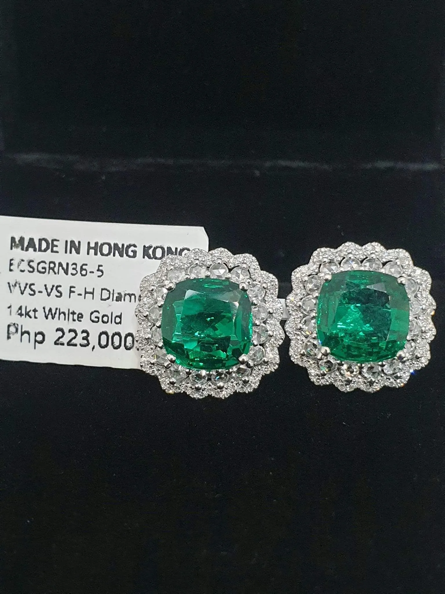 #LVNA2024 | Diamantes Green Emerald Halo Cushion Gemstones Diamond Earrings 14kt