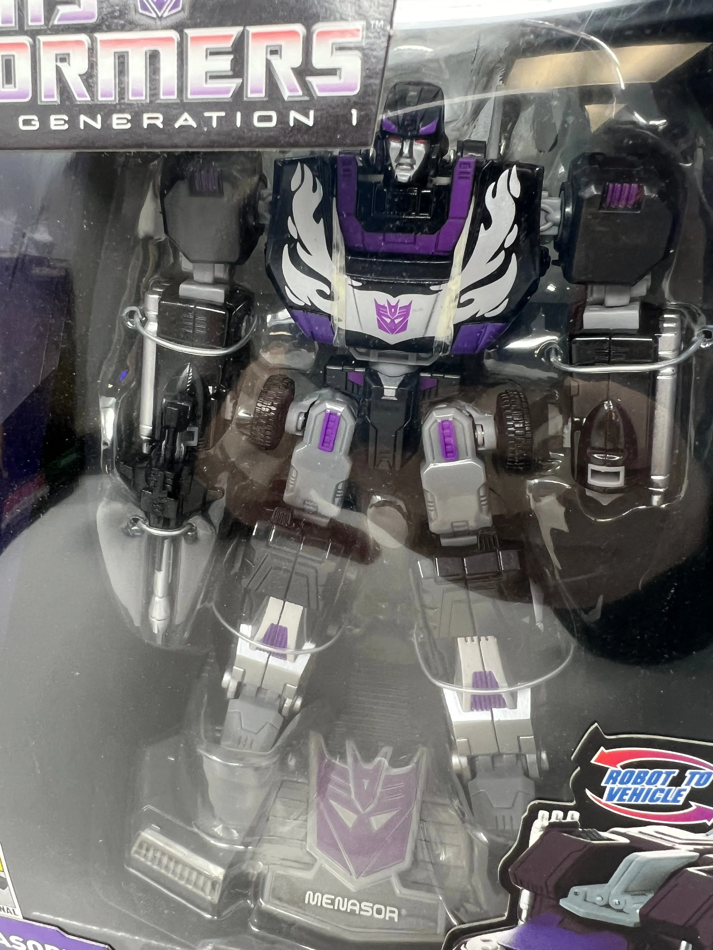 Transformers Generation I Titanium Series: Menasor