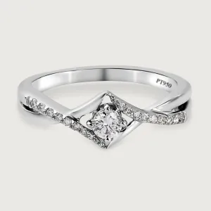 Versa Diamond Engagement Ring in Platinum