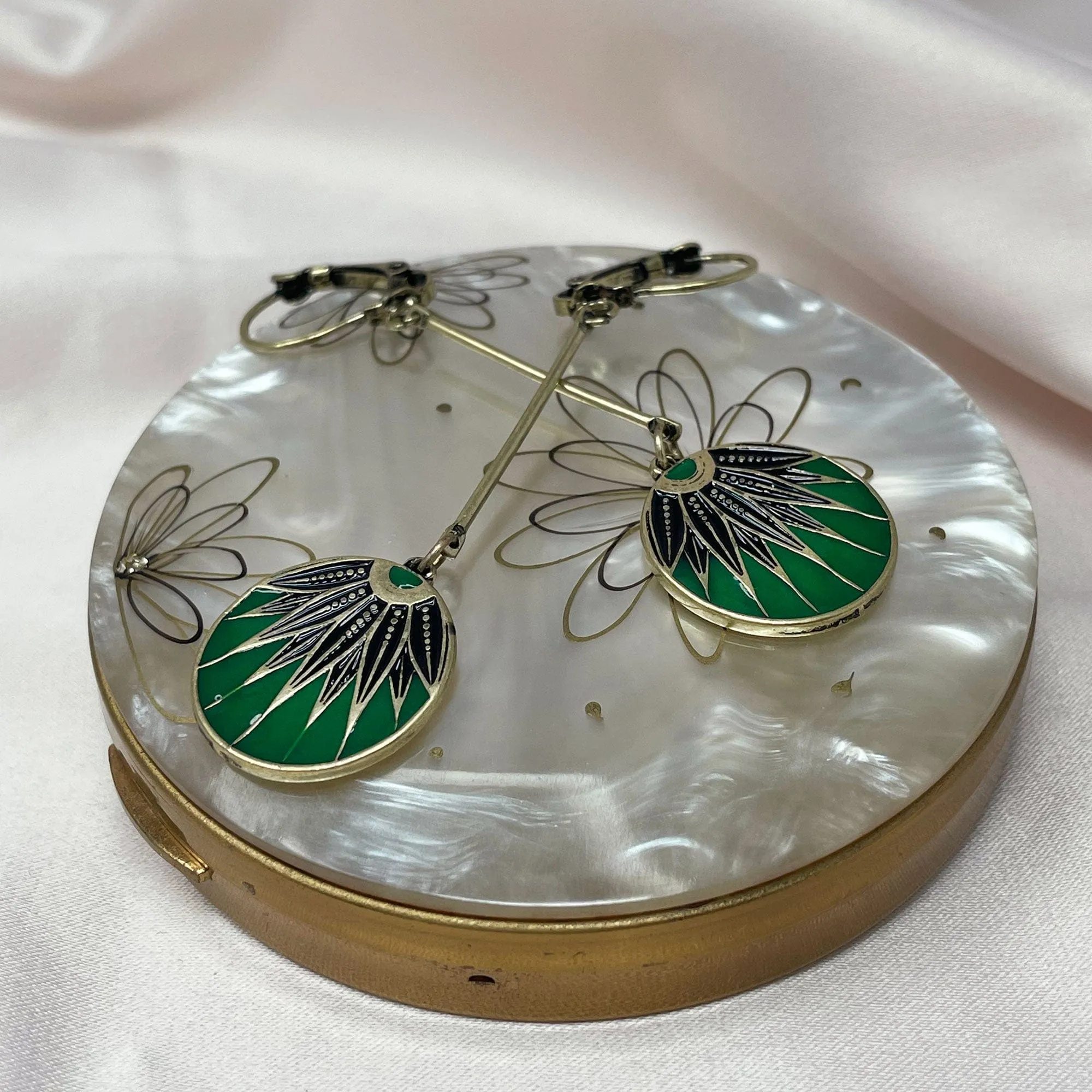 Vintage Art Deco Earrings: Emerald Green Drop Earrings